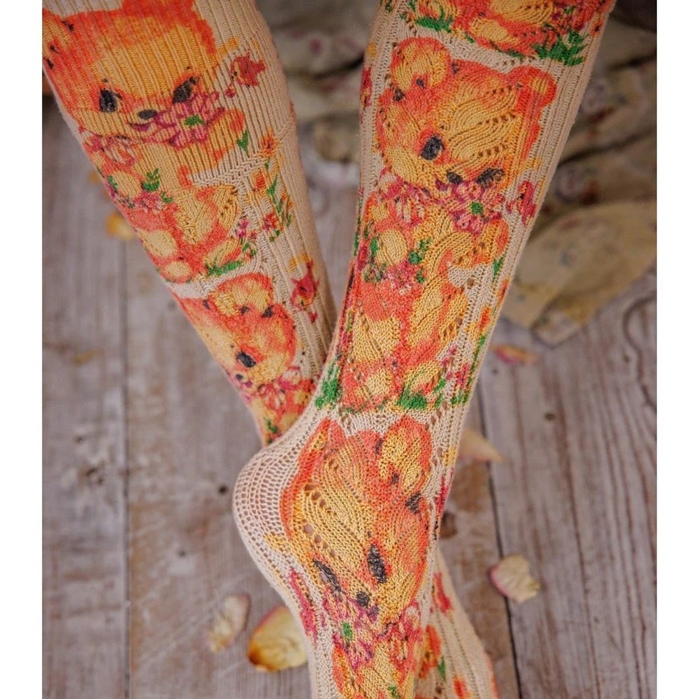 Magnolia Pearl Teddy Bear Floral Orange & Beige Knit Knee High Socks NWT - Picture 2 of 5